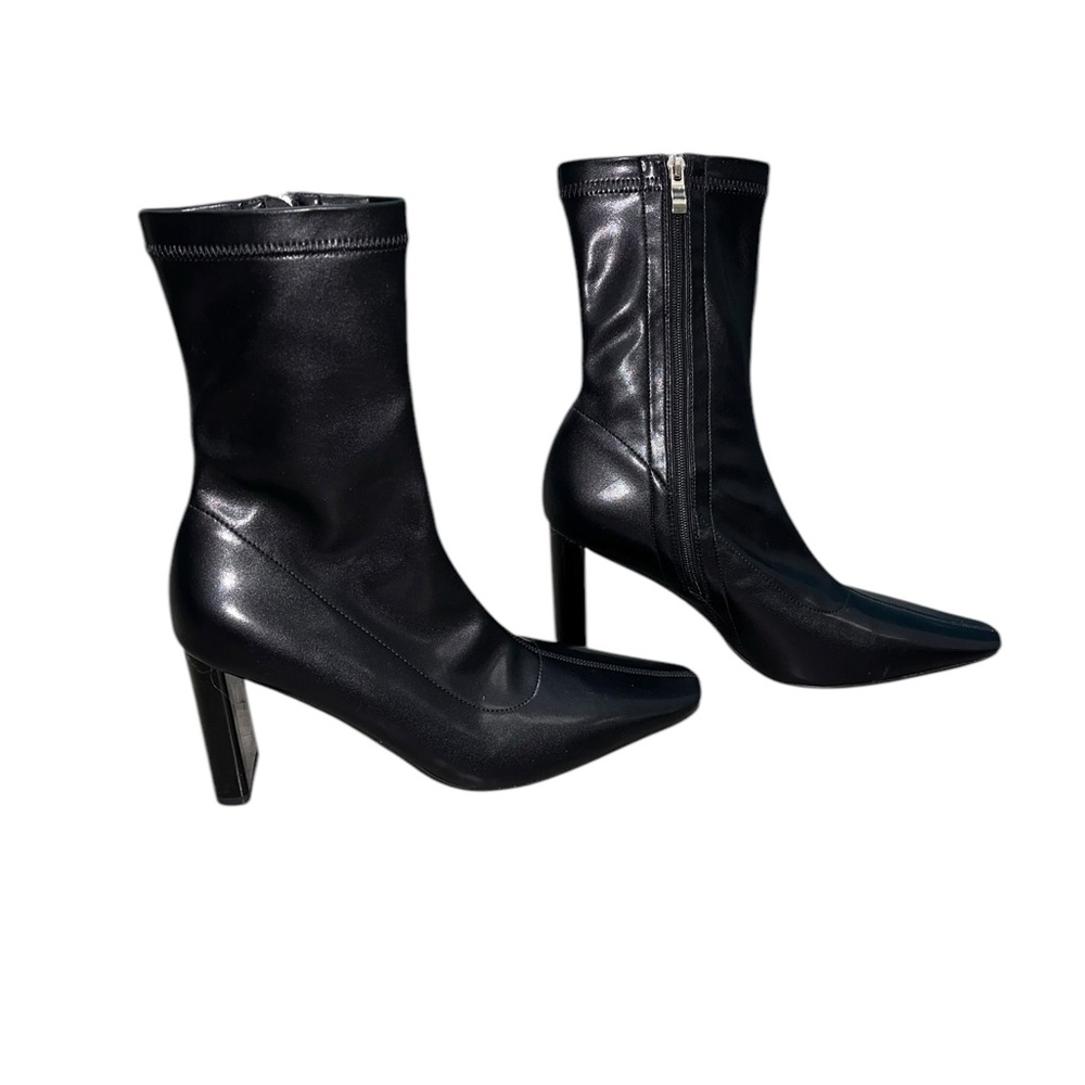 Taepusr Black Ankle Booties NWOB